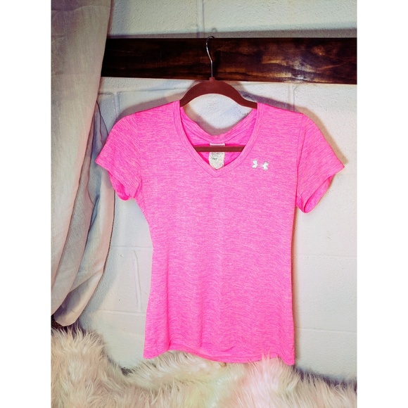 Under Armour Tops - Under armour v-neck shirt
